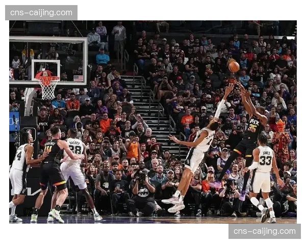 战报：文班亚马末节20分，马刺主场加时险胜火箭